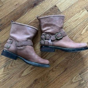Lucky Brand Tan Leather Buckle woman's bootie, size 37 - US 7M
